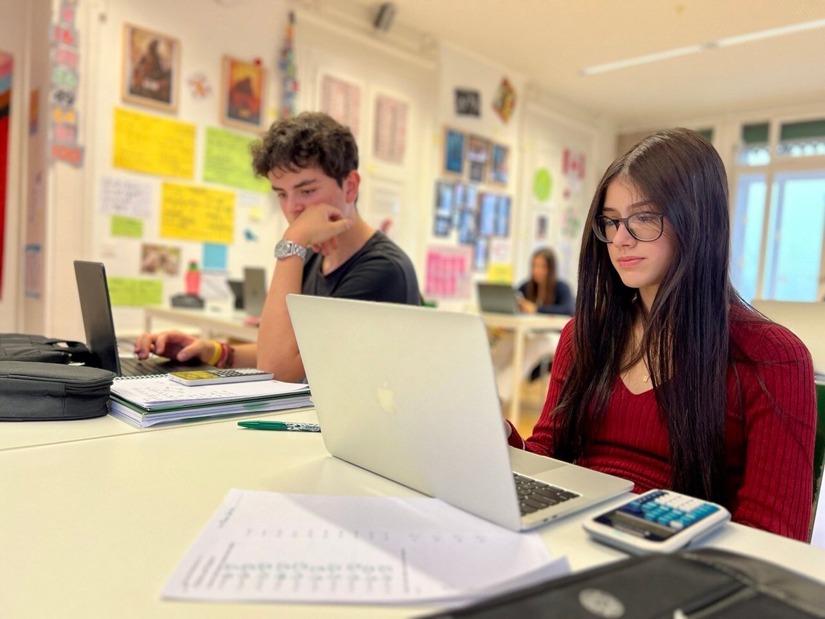 1 We are happy to welcome you - Brillantmont International School - Lausanne Switzerland